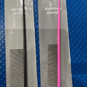 Moulting Solution: Fantastic Small Cat Moulting Comb